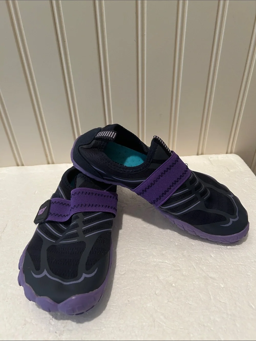 Merence Kids SlipOn Water Athletic Shoes Comfort Strap size 2 (33)Black Purple